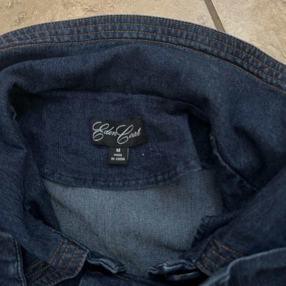 DENIM BUTTON DOWN TOP - Picture 4 of 7